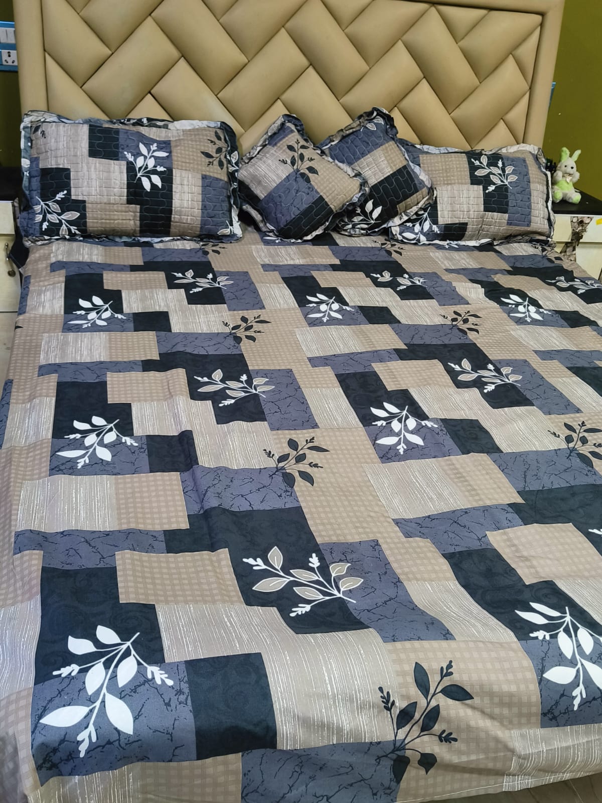 DICE KING SIZE DARY GREY FERN 5 PIECE BEDDING SET