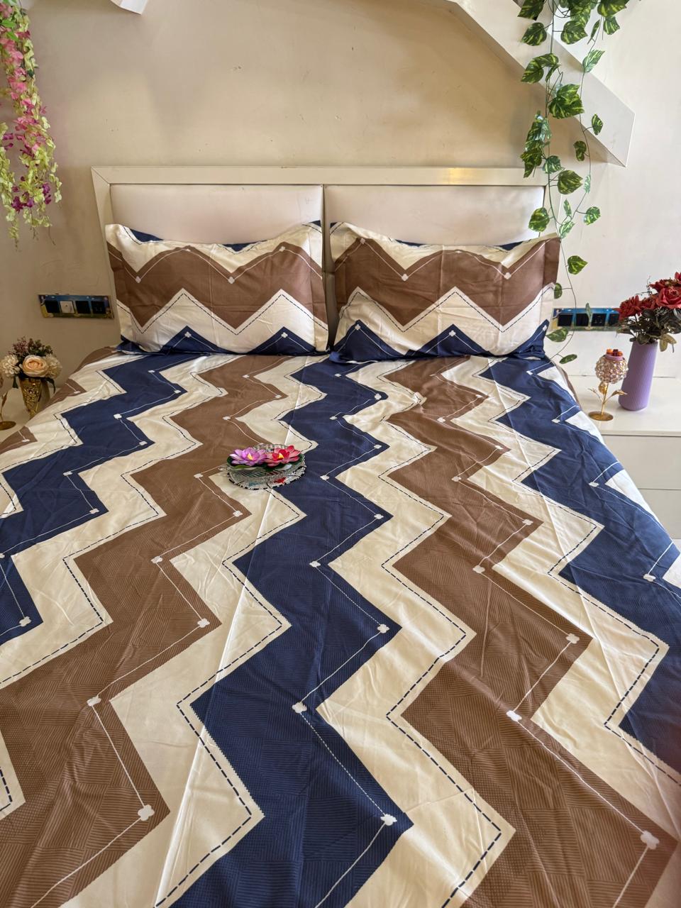 DIGITALART TRI COLOUR ZIGZAG MICROFIBER KING SIZE BEDSHEET
