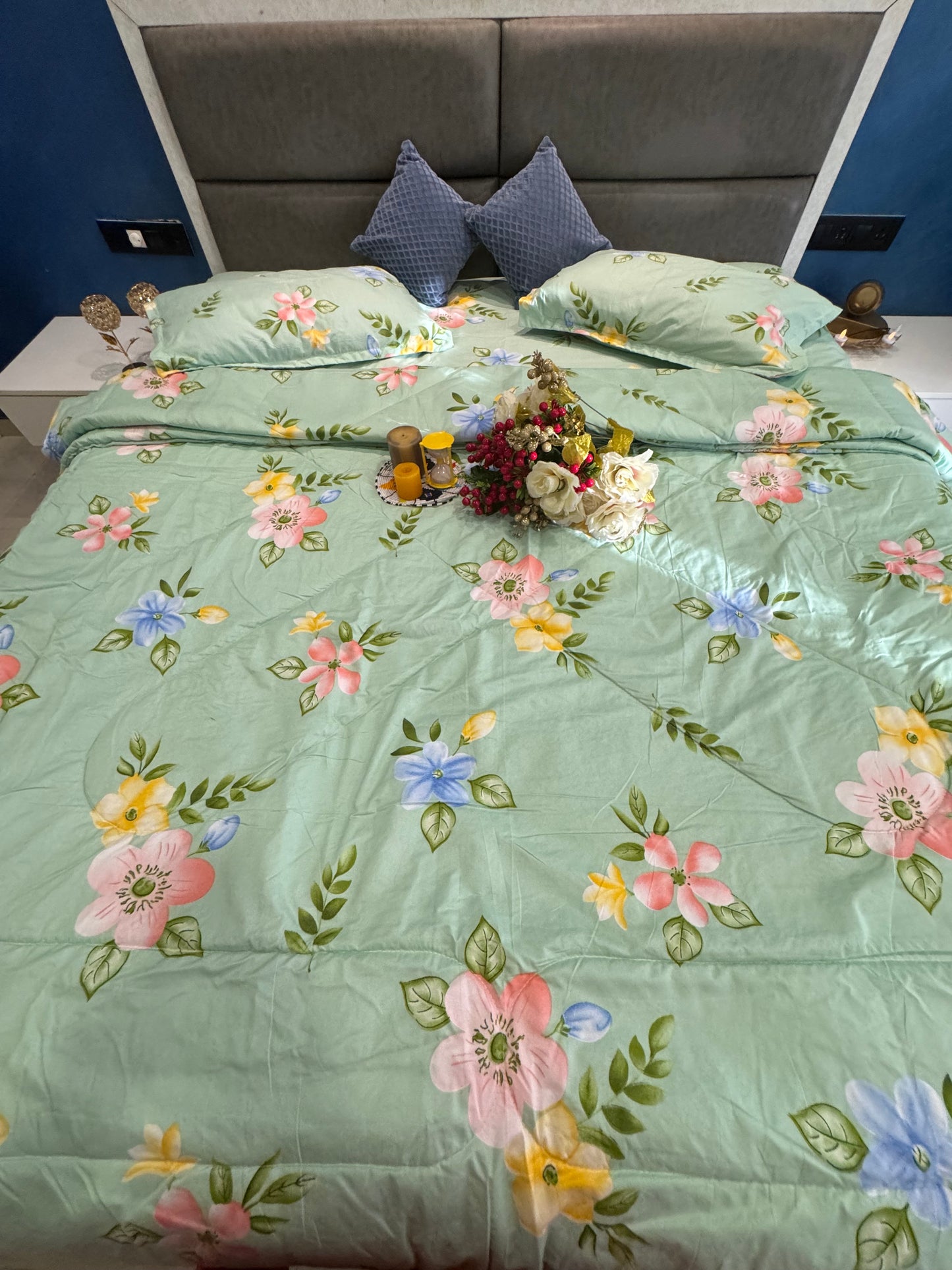 VICTORIA PISTA GREEN FLORAL COMFORTER SET