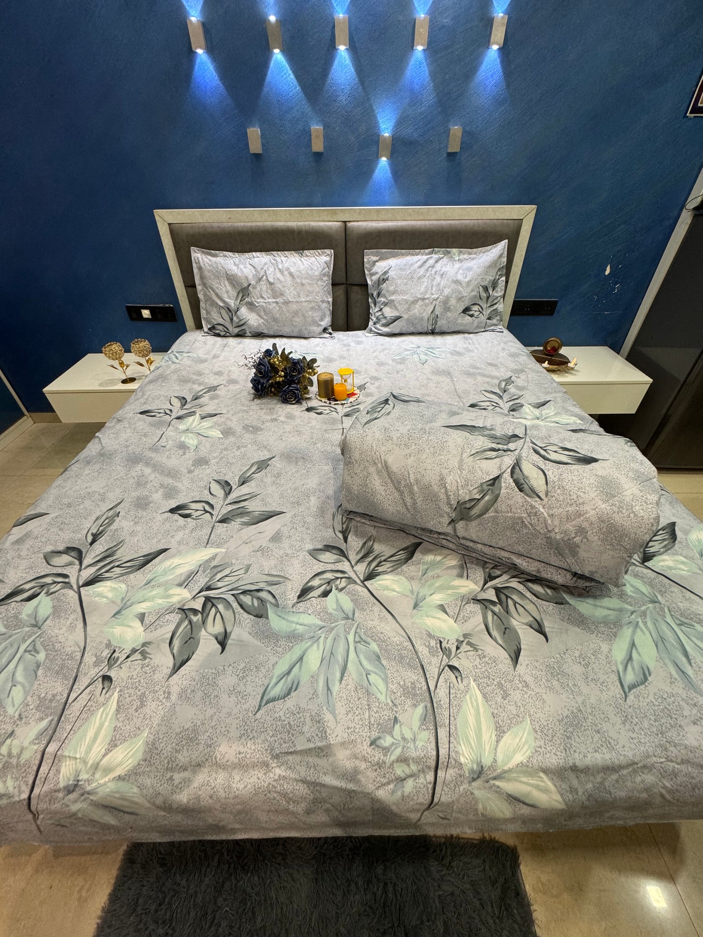 VICTORIA CHROME GREY COMFORTER SET