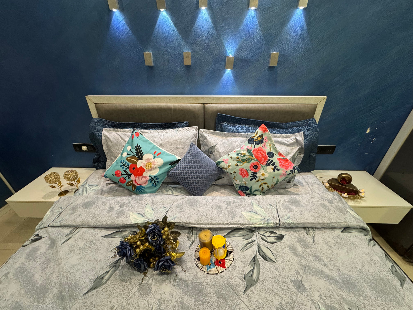 VICTORIA CHROME GREY COMFORTER SET