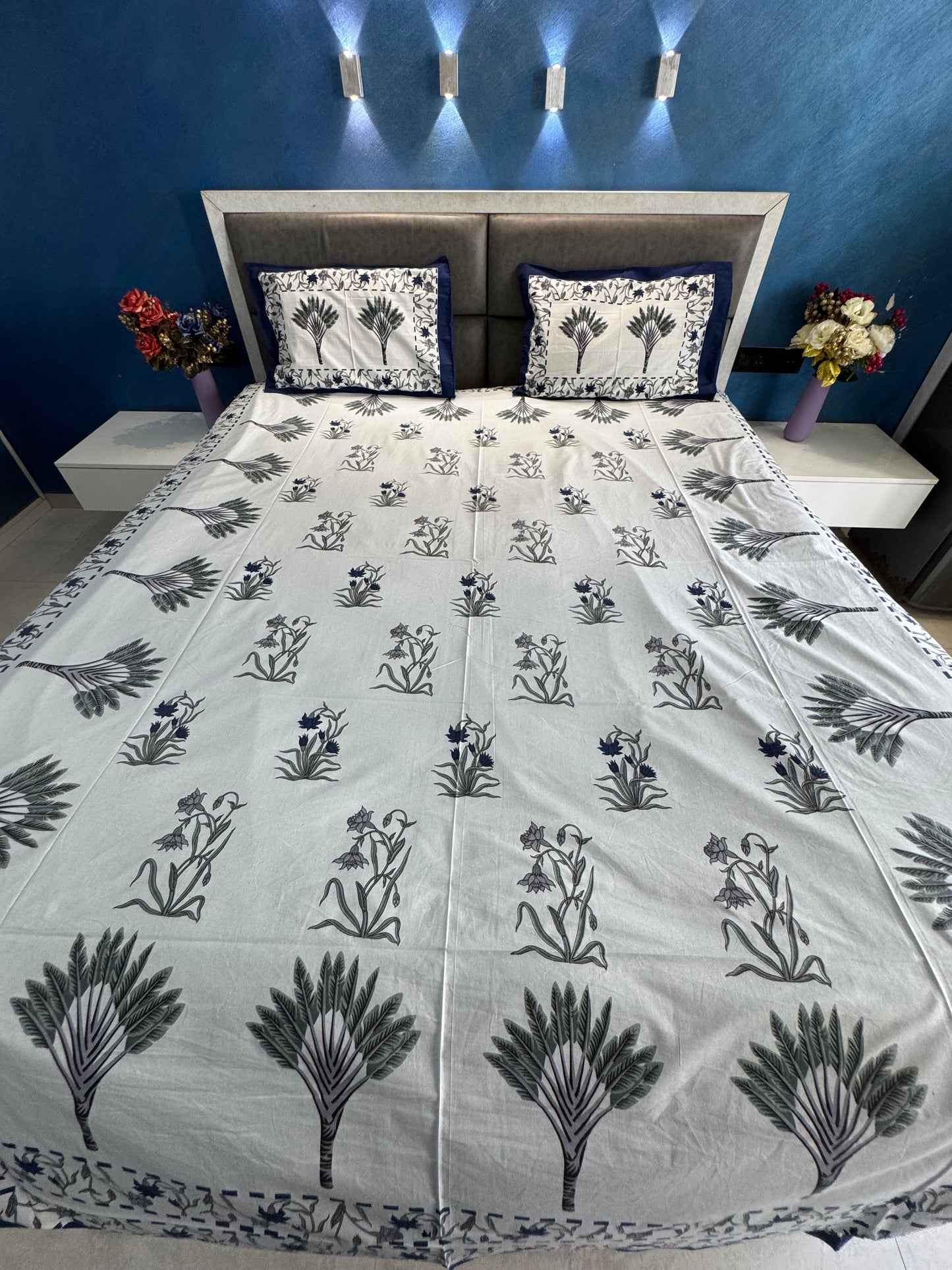 ECUADOR OFF WHITE WITH JADE BLUE FLORAL DESIGN COTTON QUEEN SIZE BEDSHEET