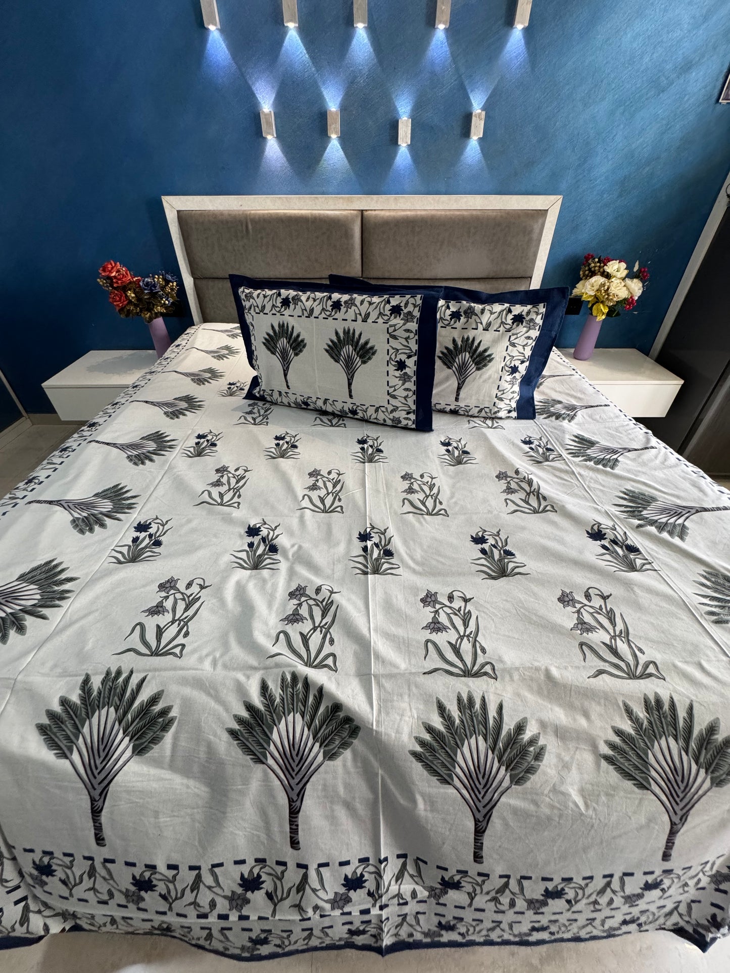 ECUADOR OFF WHITE WITH JADE BLUE FLORAL DESIGN COTTON QUEEN SIZE BEDSHEET