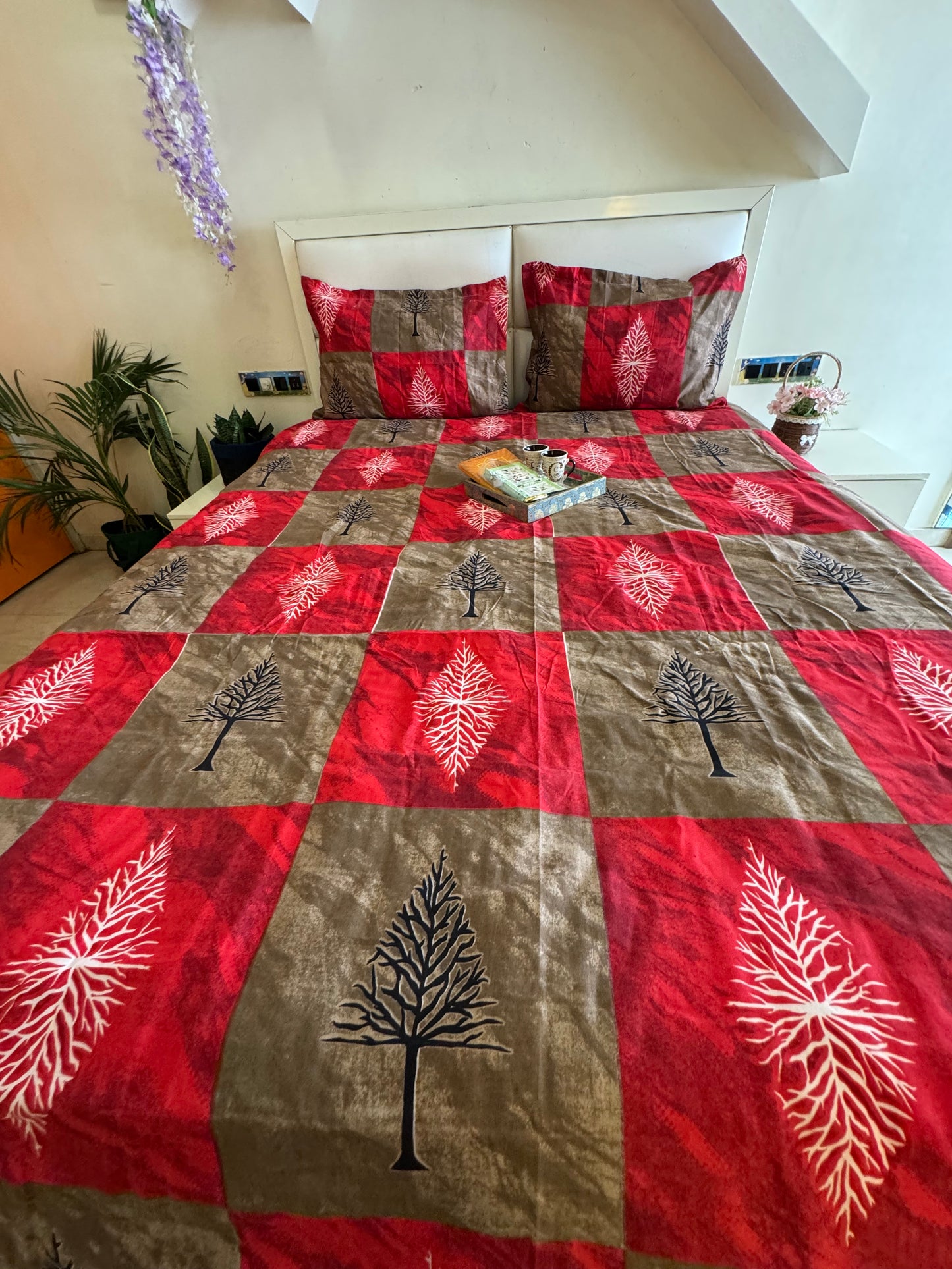 BERLIN RED BROWN FERN MICROFIBER QUEEN SIZE BEDSHEET