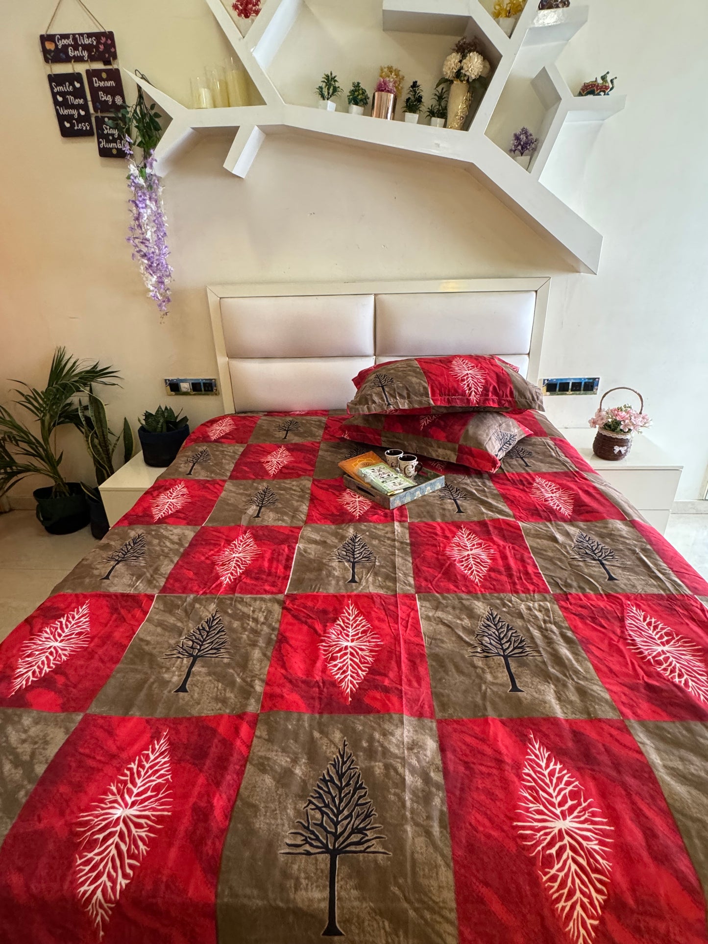 BERLIN RED BROWN FERN MICROFIBER QUEEN SIZE BEDSHEET