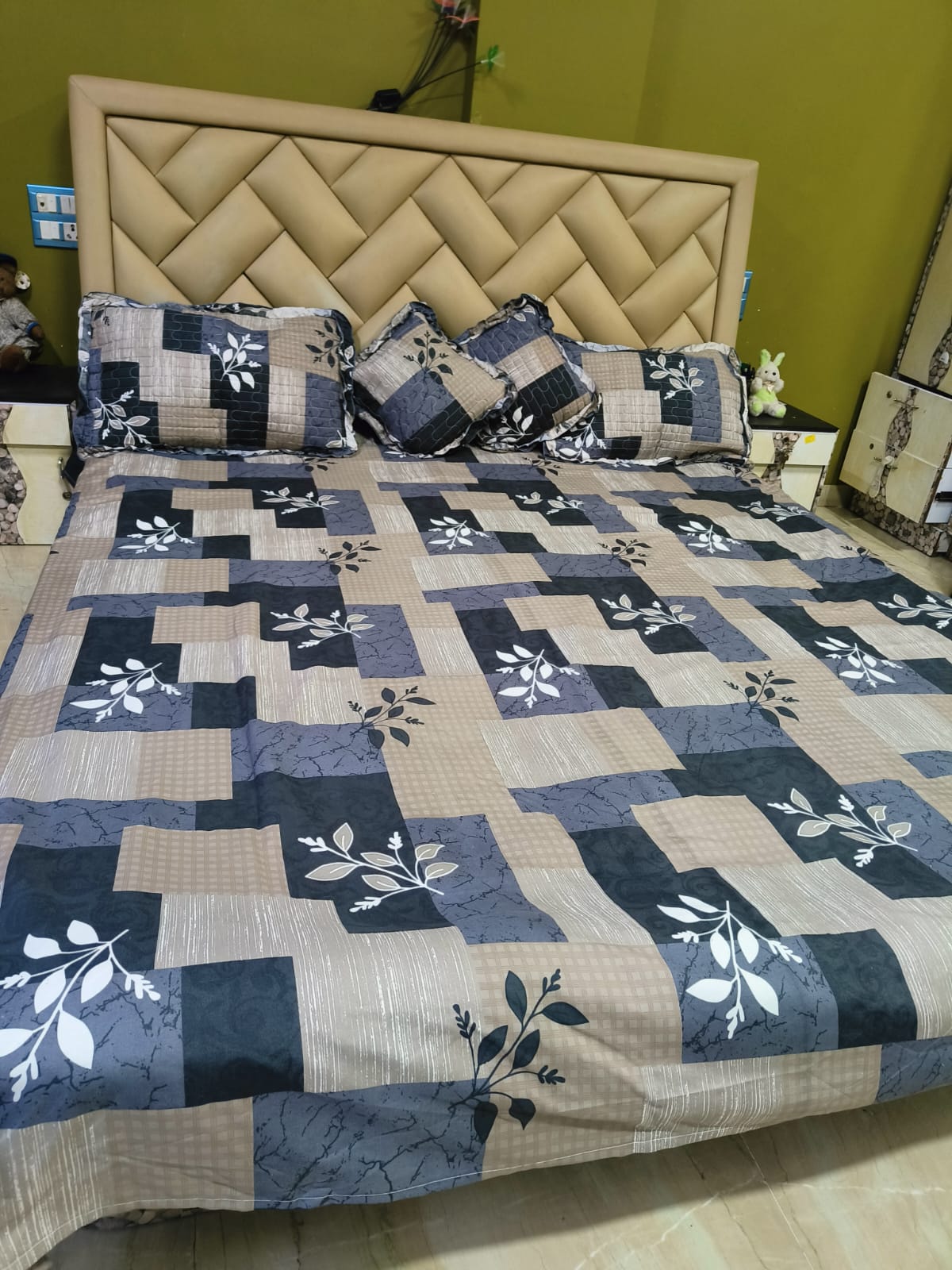 DICE KING SIZE DARY GREY FERN 5 PIECE BEDDING SET
