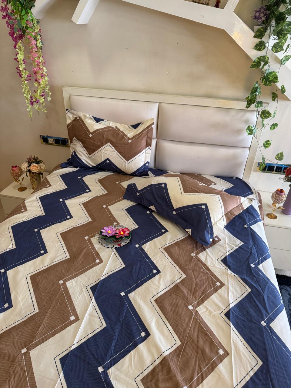 DIGITALART TRI COLOUR ZIGZAG MICROFIBER KING SIZE BEDSHEET