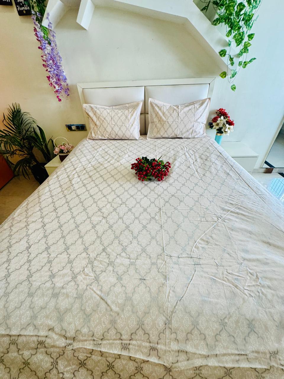 SILVER PRINT CHECKERED PEACH PURE COTTON BEDSHEET