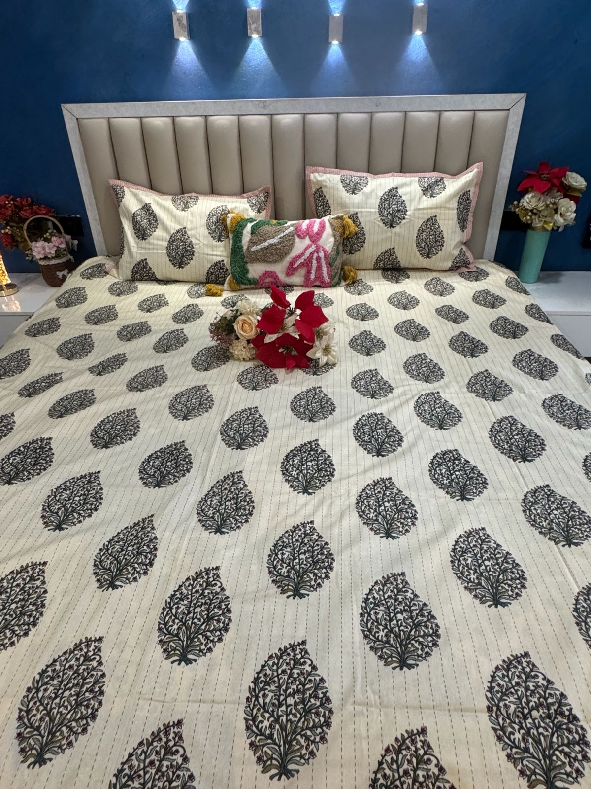 Pure Cotton Katha Work Cream Bedsheet