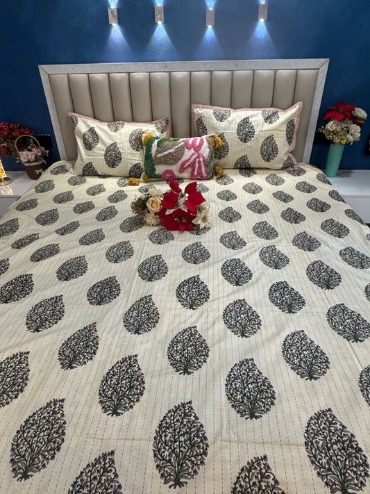 Pure Cotton Katha Work Cream Bedsheet