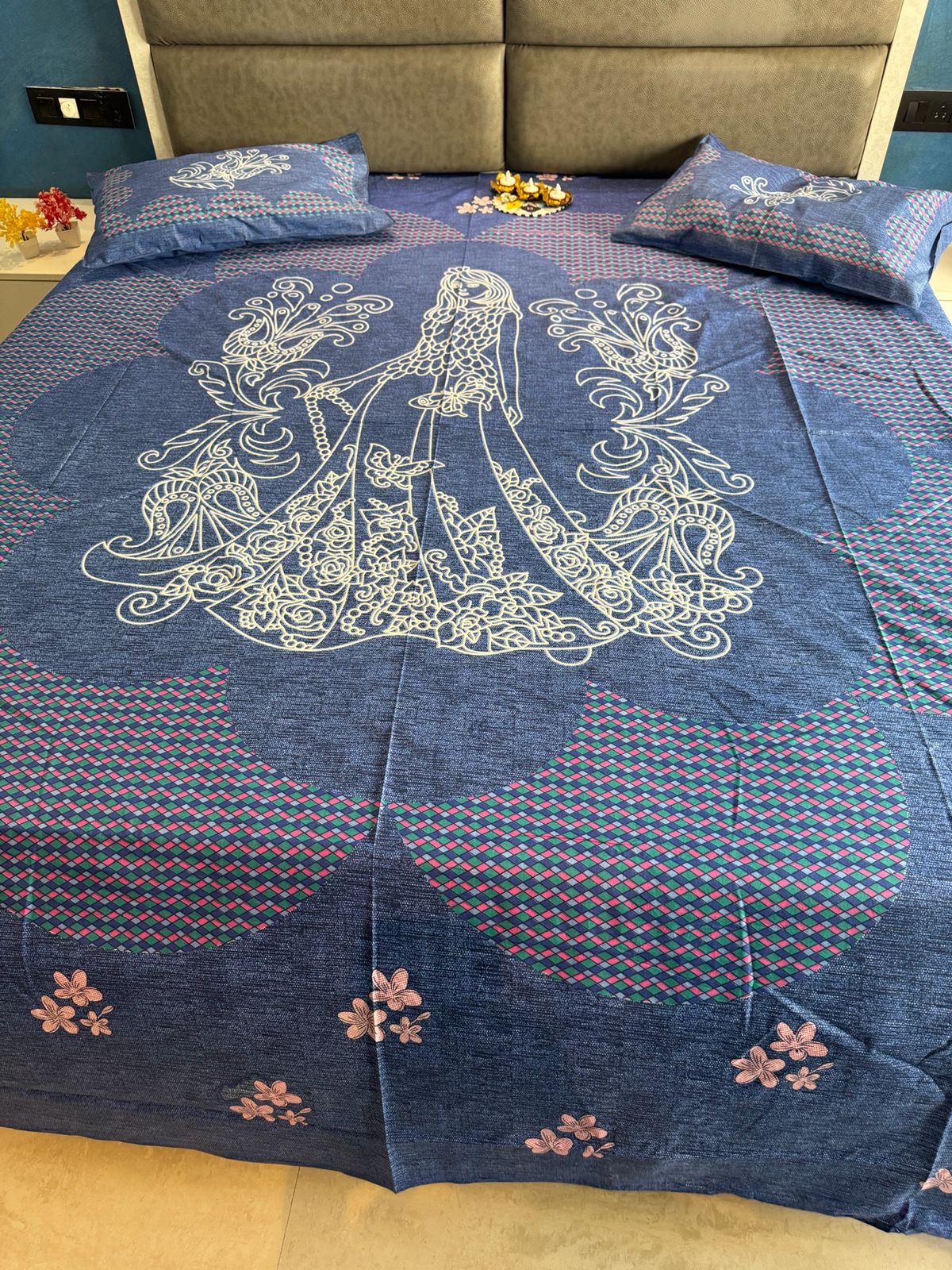 GIZA COTTON GIRL PRINTED INDIGO KING SIZE BEDSHEET