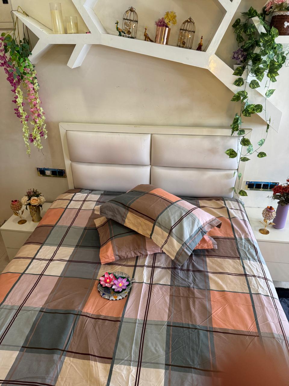 DIGITALART EARTHY MULTICOLOUR CHECKERED KING SIZE MICROFIBER BEDSHEET