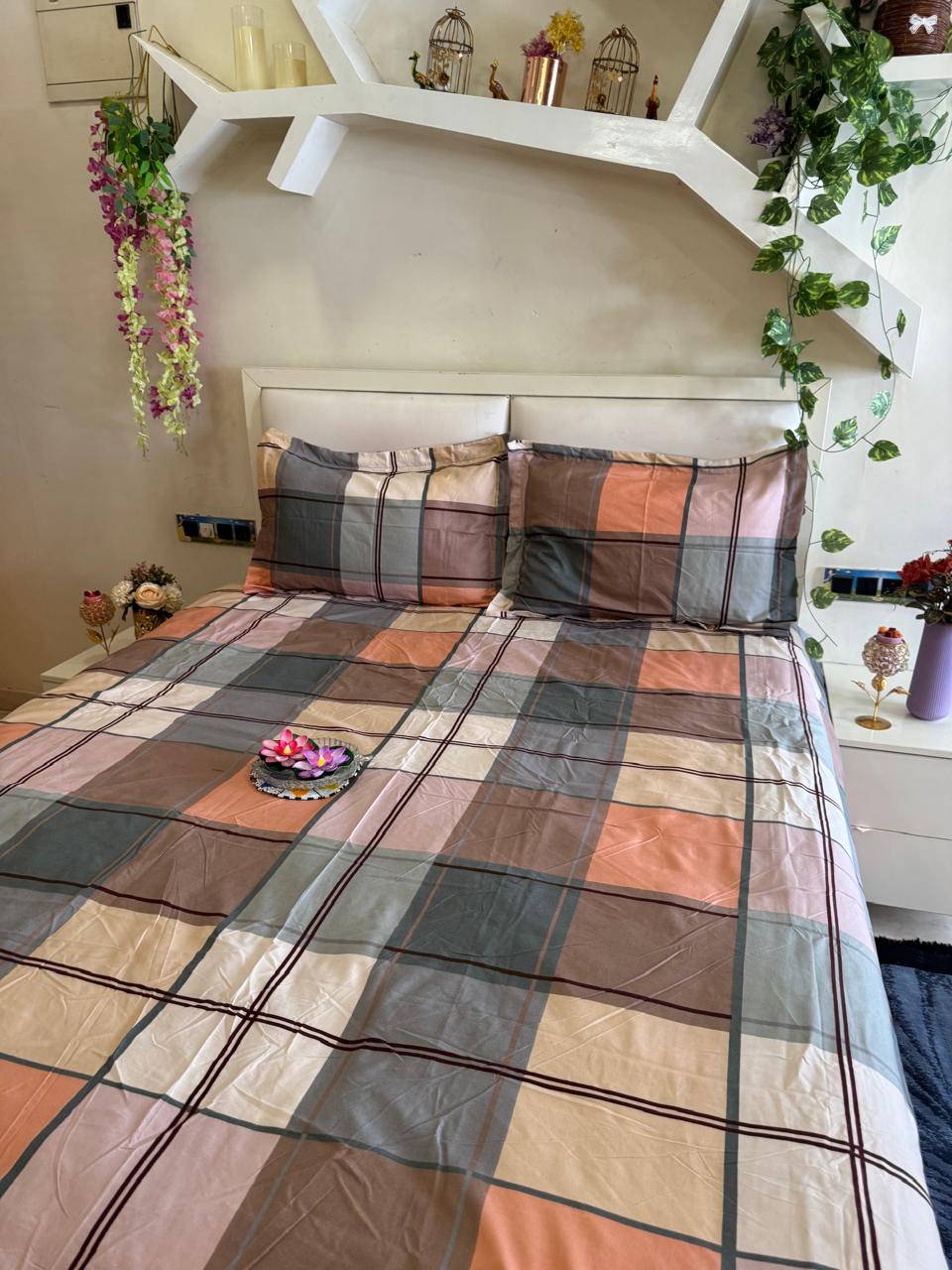 DIGITALART EARTHY MULTICOLOUR CHECKERED KING SIZE MICROFIBER BEDSHEET