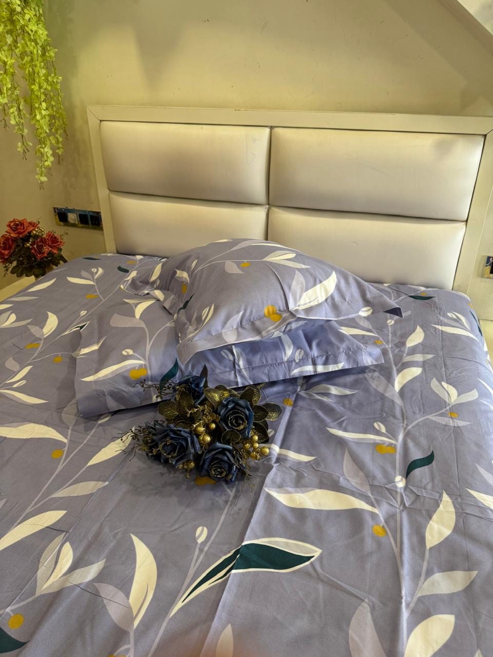 DIGITALART LAVENDER  LEAF KING SIZE BEDSHEET .