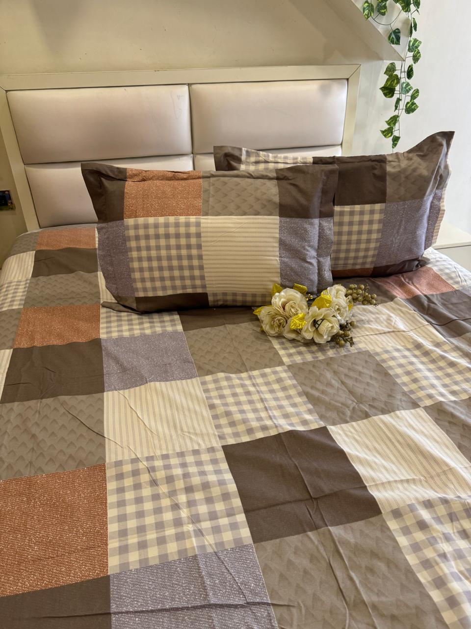 DIGITALART MULTICOLOUR CHECKERED KING SIZE BEDSHEET