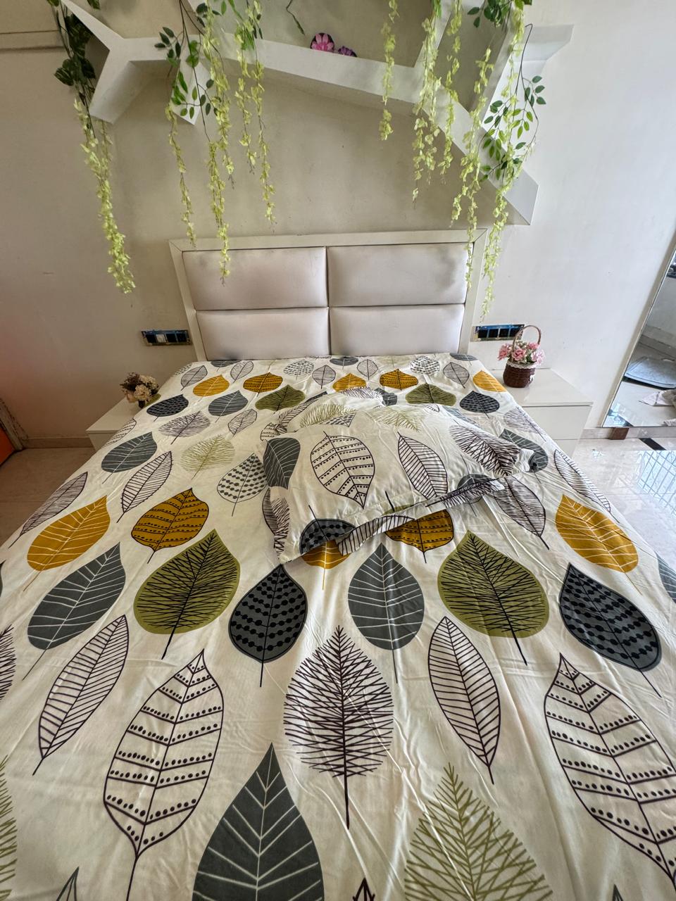 BELLEZA LEAF PRINT OFF WHITE COLOUR  DOUBLE SIZE MICROFIBER BEDSHEET