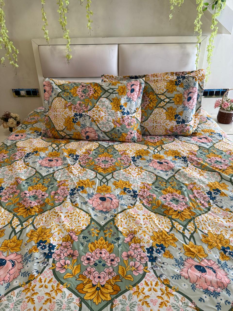 BELLEZA CREAM FLORAL DOUBLE SIZE MICROFIER BEDSHEET