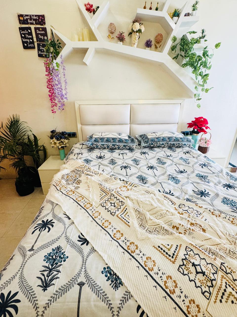 Pure Cotton Neel Palm Off White Bedsheet