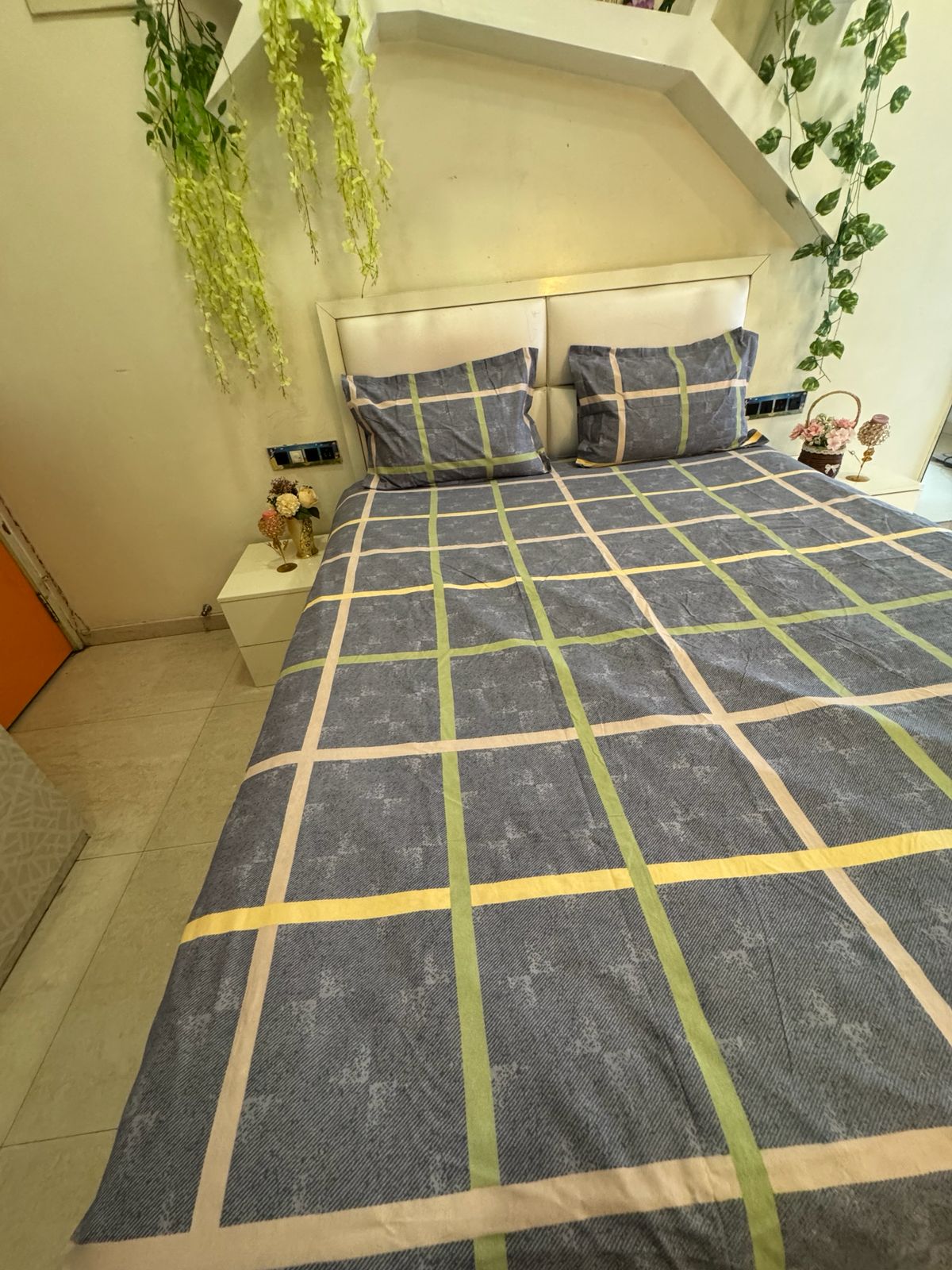 BELLEZA DARK GREY CHECKERED DOUBLE SIZE MICROFIBER BEDSHEET