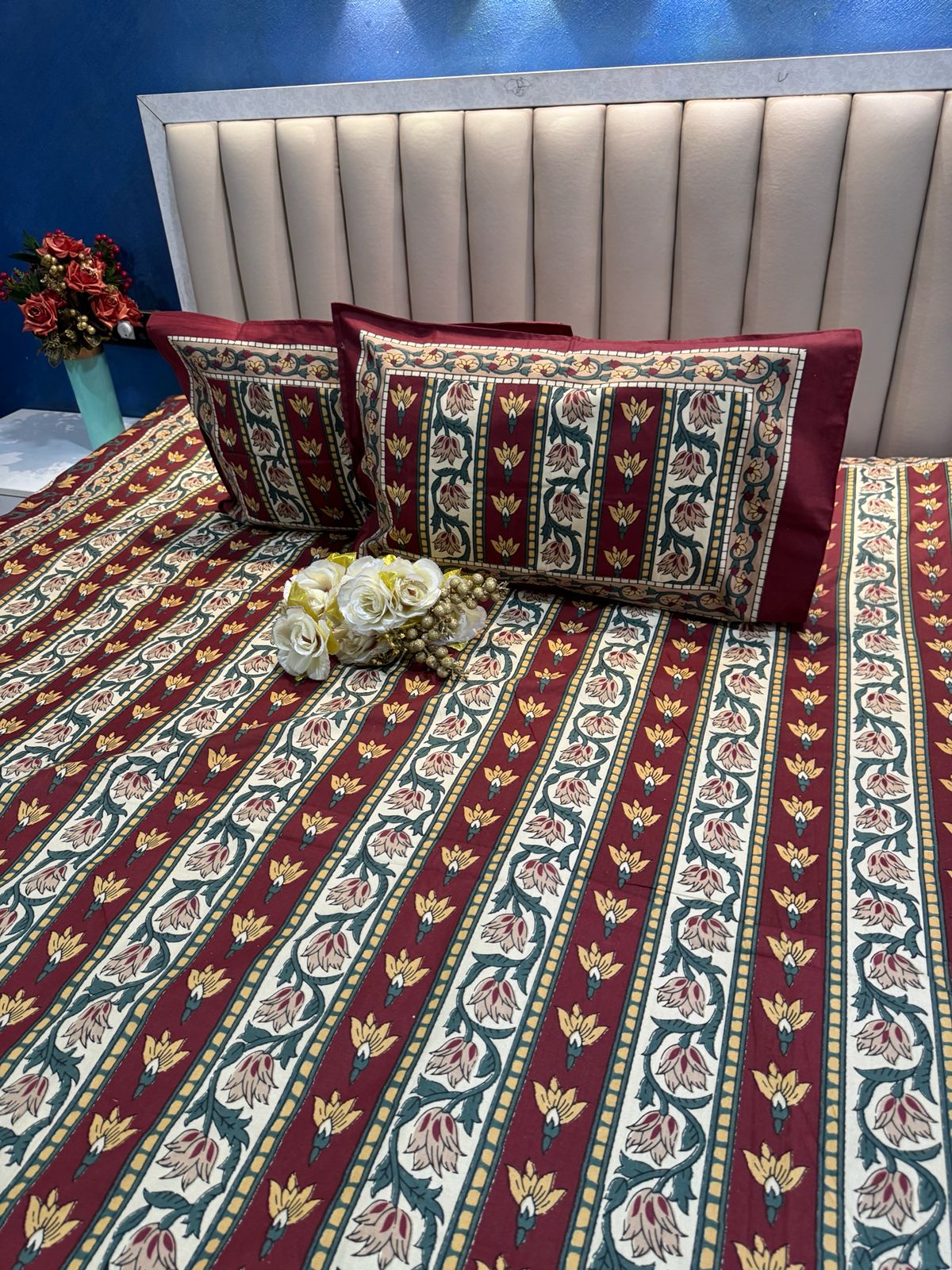 ECUADOR MAROON - CREAM VERTICAL FLORAL LINED  COTTON QUEEN SIZE BEDSHEET